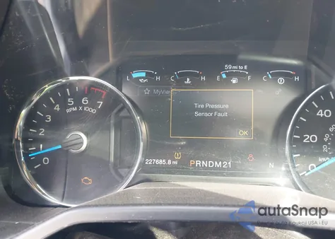 2016 Ford F-150 Lariat из США, поврежденный, VIN 1FTFW1EG4GFC67217